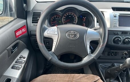 Toyota Hilux VII, 2013 год, 2 188 000 рублей, 6 фотография