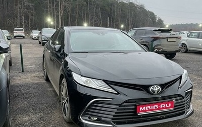 Toyota Camry, 2021 год, 4 000 000 рублей, 1 фотография