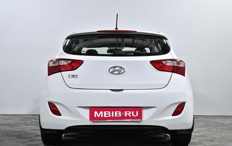 Hyundai i30 II рестайлинг, 2015 год, 1 070 000 рублей, 6 фотография