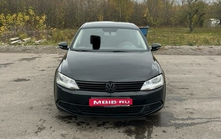 Volkswagen Jetta VI, 2012 год, 899 000 рублей, 2 фотография