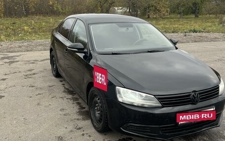 Volkswagen Jetta VI, 2012 год, 899 000 рублей, 4 фотография