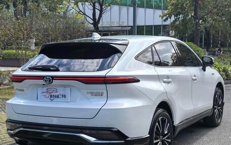 Toyota Venza, 2022 год, 3 989 000 рублей, 3 фотография