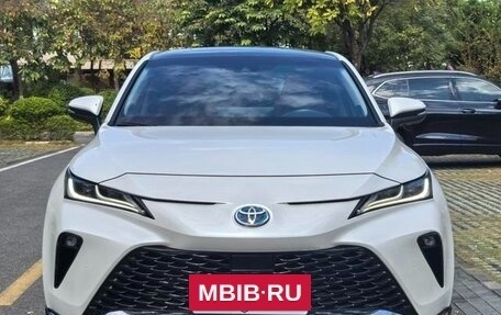 Toyota Venza, 2022 год, 3 989 000 рублей, 6 фотография