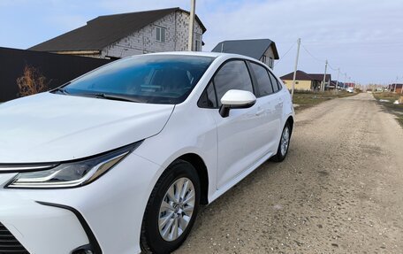 Toyota Corolla, 2022 год, 2 400 000 рублей, 4 фотография