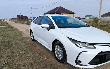 Toyota Corolla, 2022 год, 2 400 000 рублей, 3 фотография