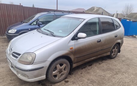 Nissan Almera Tino i, 2001 год, 245 000 рублей, 3 фотография