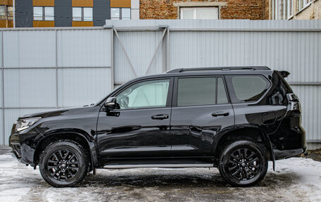 Toyota Land Cruiser Prado 150 рестайлинг 2, 2020 год, 6 950 000 рублей, 7 фотография