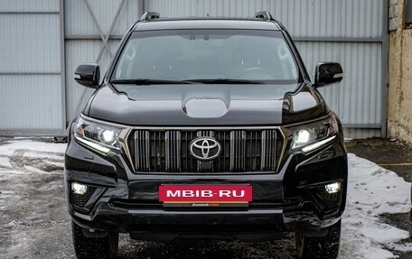 Toyota Land Cruiser Prado 150 рестайлинг 2, 2020 год, 6 950 000 рублей, 2 фотография