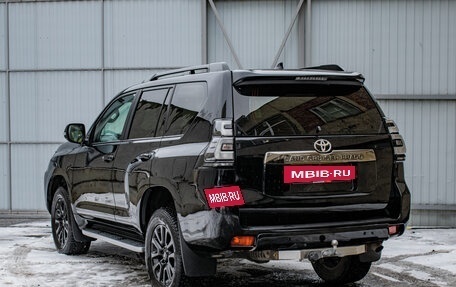 Toyota Land Cruiser Prado 150 рестайлинг 2, 2020 год, 6 950 000 рублей, 4 фотография