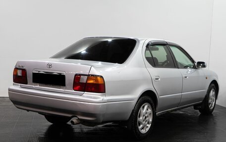 Toyota Camry V40, 1998 год, 300 000 рублей, 4 фотография