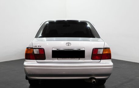 Toyota Camry V40, 1998 год, 300 000 рублей, 5 фотография