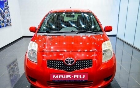 Toyota Yaris III рестайлинг, 2007 год, 387 000 рублей, 3 фотография