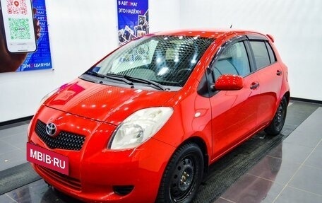 Toyota Yaris III рестайлинг, 2007 год, 387 000 рублей, 2 фотография