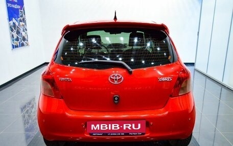 Toyota Yaris III рестайлинг, 2007 год, 387 000 рублей, 6 фотография