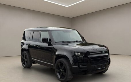 Land Rover Defender II, 2022 год, 13 960 000 рублей, 2 фотография