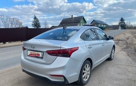 Hyundai Solaris II рестайлинг, 2019 год, 1 250 000 рублей, 4 фотография