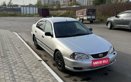 Toyota Avensis III рестайлинг, 2002 год, 510 000 рублей, 2 фотография