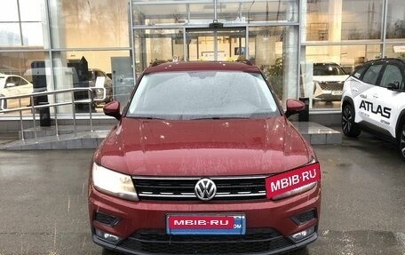 Volkswagen Tiguan II, 2017 год, 2 440 000 рублей, 2 фотография