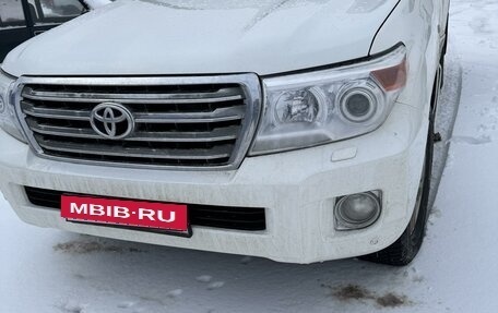 Toyota Land Cruiser 200, 2011 год, 3 300 000 рублей, 3 фотография