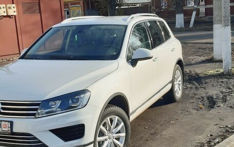 Volkswagen Touareg III, 2015 год, 3 550 000 рублей, 4 фотография