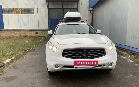 Infiniti FX II, 2009 год, 1 700 000 рублей, 27 фотография