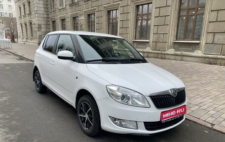 Skoda Fabia II, 2013 год, 640 000 рублей, 1 фотография