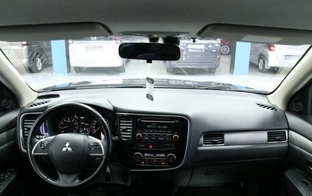 Mitsubishi Outlander III рестайлинг 3, 2012 год, 1 453 000 рублей, 16 фотография