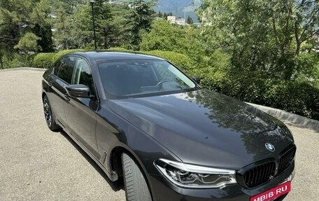 BMW 5 серия, 2019 год, 4 200 000 рублей, 2 фотография