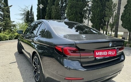 BMW 5 серия, 2019 год, 4 200 000 рублей, 9 фотография