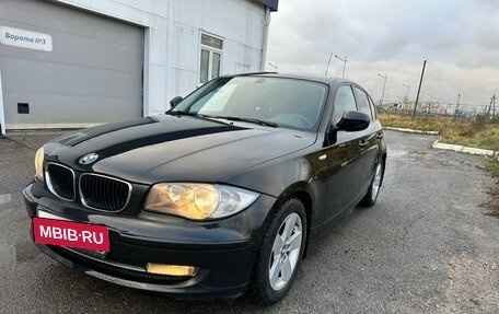 BMW 1 серия, 2011 год, 870 000 рублей, 2 фотография