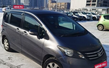 Honda Freed I, 2010 год, 1 100 000 рублей, 2 фотография