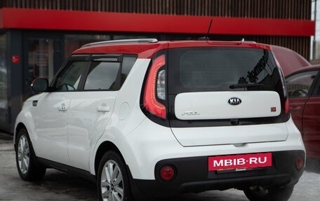 KIA Soul II рестайлинг, 2018 год, 1 635 000 рублей, 7 фотография