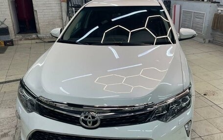 Toyota Camry, 2017 год, 2 470 000 рублей, 1 фотография