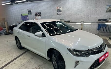 Toyota Camry, 2017 год, 2 470 000 рублей, 3 фотография