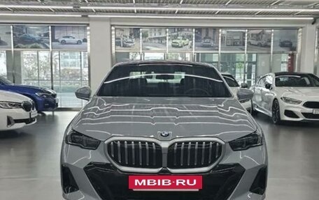 BMW 5 серия, 2024 год, 7 350 000 рублей, 2 фотография