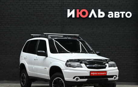 Chevrolet Niva I рестайлинг, 2017 год, 750 000 рублей, 3 фотография