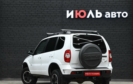 Chevrolet Niva I рестайлинг, 2017 год, 750 000 рублей, 4 фотография