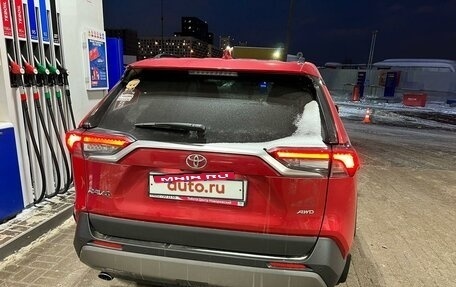 Toyota RAV4, 2021 год, 4 400 000 рублей, 5 фотография