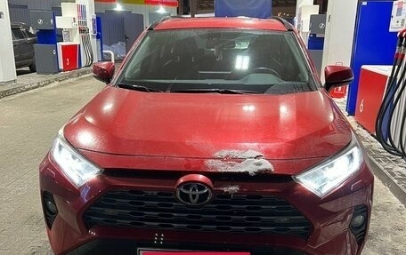 Toyota RAV4, 2021 год, 4 400 000 рублей, 2 фотография