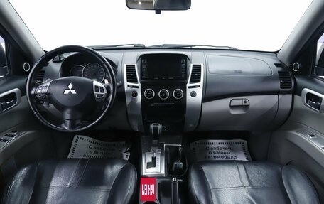 Mitsubishi Pajero Sport II рестайлинг, 2015 год, 1 695 000 рублей, 10 фотография