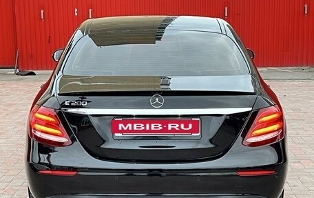 Mercedes-Benz E-Класс, 2018 год, 2 550 000 рублей, 7 фотография