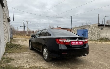 Toyota Camry, 2013 год, 1 980 000 рублей, 4 фотография