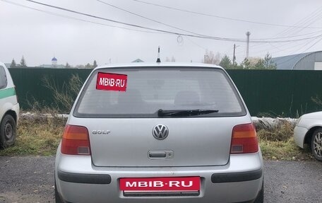 Volkswagen Golf IV, 2001 год, 360 000 рублей, 2 фотография