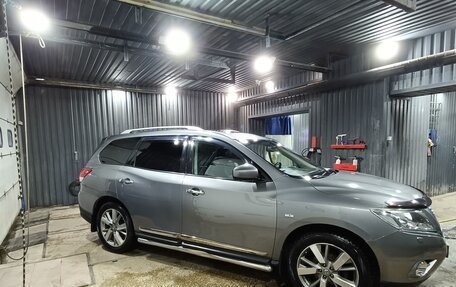 Nissan Pathfinder, 2014 год, 1 900 000 рублей, 8 фотография