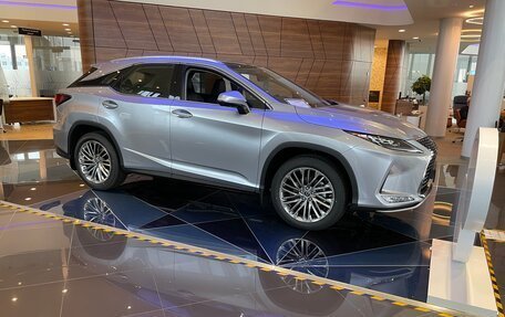 Lexus RX IV рестайлинг, 2021 год, 6 300 000 рублей, 2 фотография