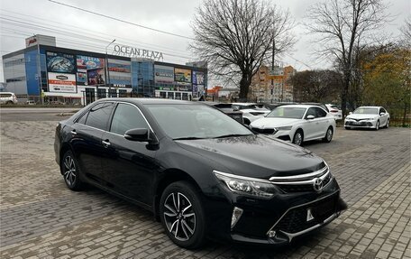 Toyota Camry, 2017 год, 2 800 000 рублей, 2 фотография