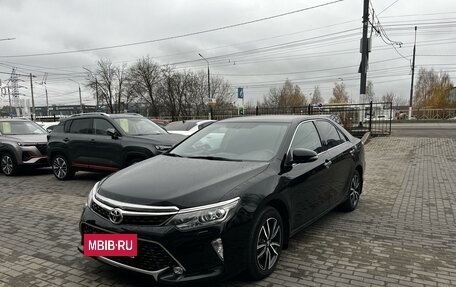 Toyota Camry, 2017 год, 2 800 000 рублей, 9 фотография