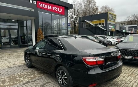 Toyota Camry, 2017 год, 2 800 000 рублей, 4 фотография