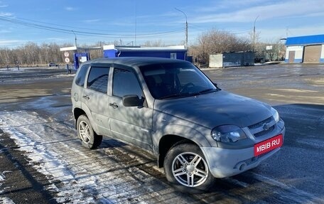 Chevrolet Niva I рестайлинг, 2010 год, 390 000 рублей, 3 фотография