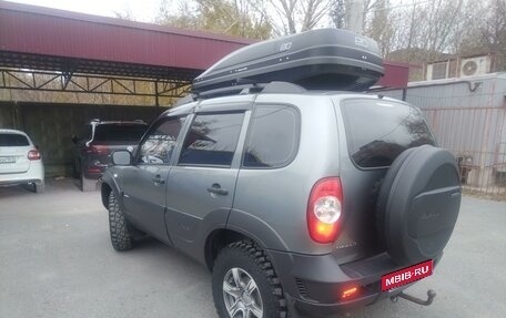 Chevrolet Niva I рестайлинг, 2011 год, 750 000 рублей, 4 фотография